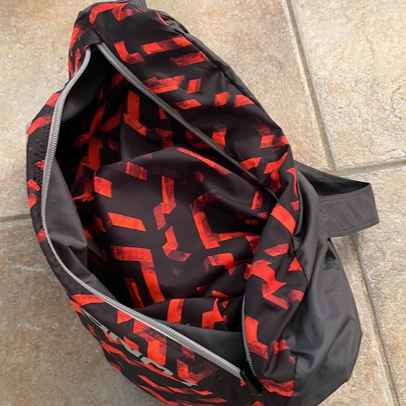 Under Armour Packable Lightweight Jacket Boy Size Large - Picture 11 of 11